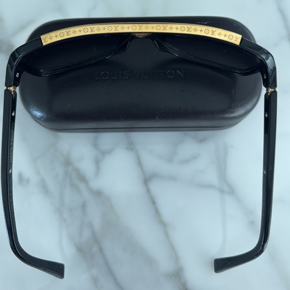 Louis Vuitton Black Frame Glasses with Gold Detail - Picture 6 of 6